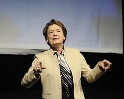 Catherine Lalumière