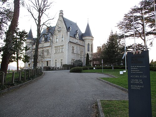 Logo — Institut Paul-Bocuse